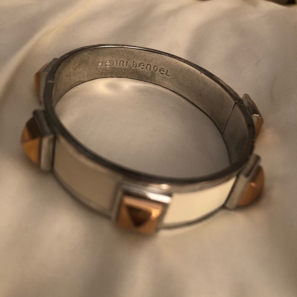 White, gold, and silver Henri bendel bracelet - Picture 2 of 3